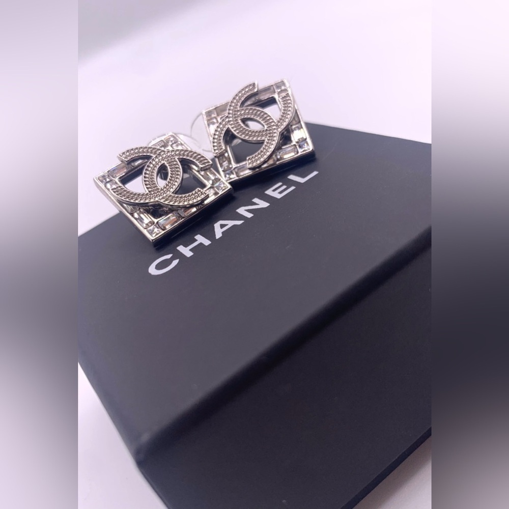 Chanel Strass CC Stud Earrings - Picture 3 of 5